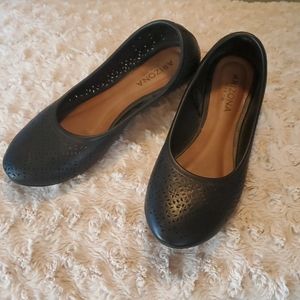 {Arizona} dressy flats